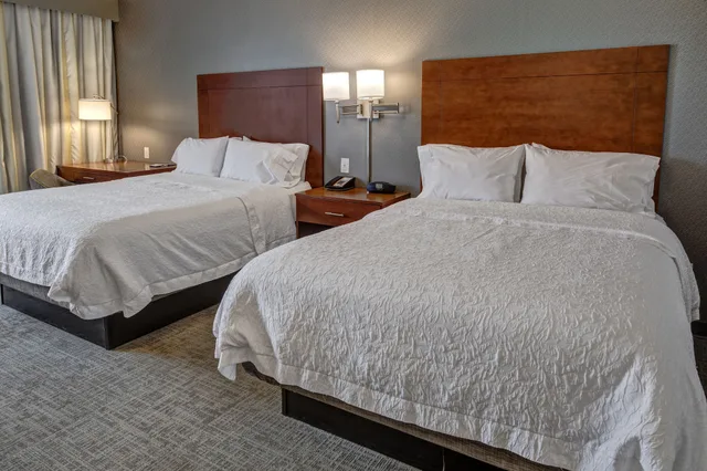 جناح عائلي بسريرين كوين، Hampton Inn Indianapolis SW Plainfield 2/3