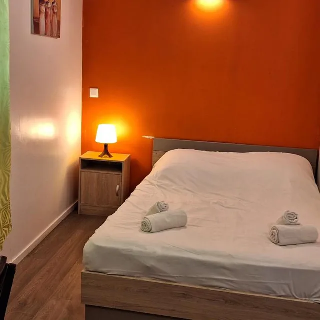 غرفة ثلاثية بحمام خاص، Akena Le Casino Hotel Restaurant 8/10