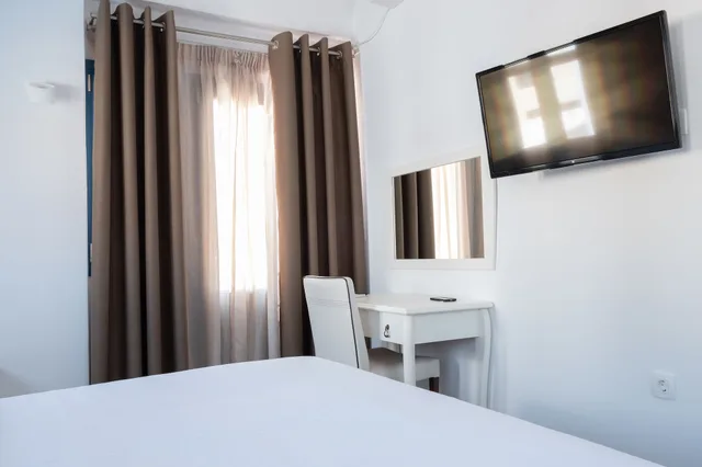 جناح ديلوكس بسرير كوين بجاكوزي، Tristhenia Hotel 3/4