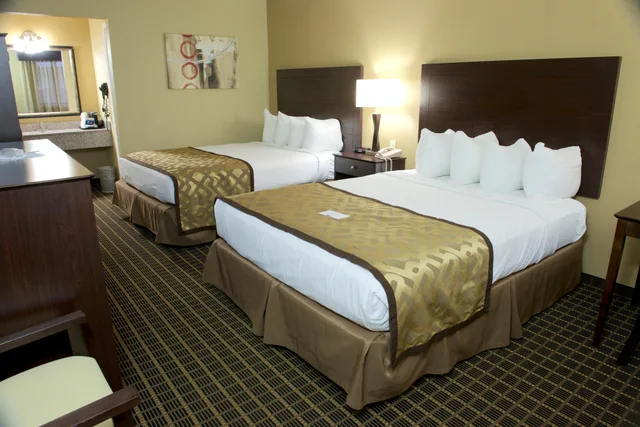 Standard, 2 Queen Beds, Accessible, Best Western Green Tree Inn 5/7