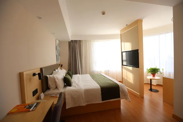 غرفة بزنس بسرير كوين، GreenTree Inn Langfang Development Zone Convention and Exhibition Centre Hotel 3/3