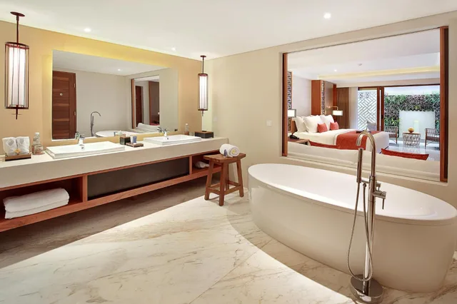جناح جونيور ثلاثي، The Bandha Hotel & Suites 7/8