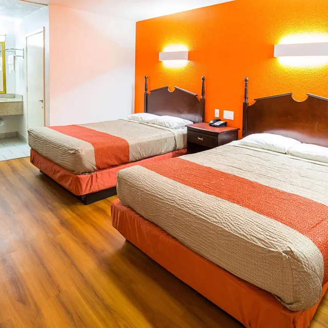 2 Queen Beds - Non-Smoking, Micfridge، Motel6 Red Oak, TX - Dallas 4/10