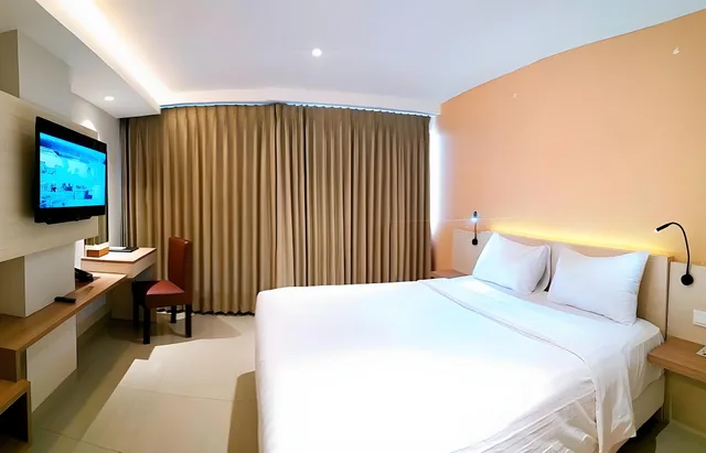 غرفة ديلوكس بسرير كينج، Grand Metro Hotel Tasikmalaya 1/1