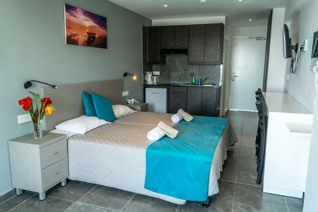 استوديو سوبيريور بسريرين منفصلين، A. Maos Hotel Apartments 2/5