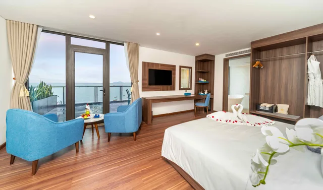 Honeymoon, Suite, Ocean View, Grand Gold Hotel 1/3
