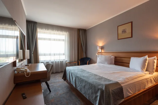 Deluxe, Double Bed, Wyndham Cluj 1/5