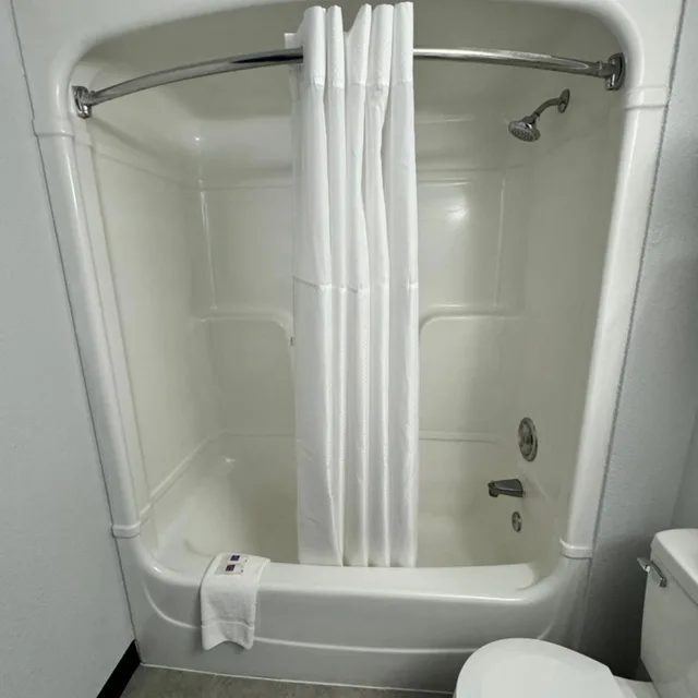 غرفة بسرير كينج، Motel6 East Syracuse, NY - Airport 7/10