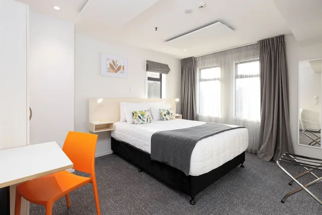 غرفة كلاسيكية بسرير كوين بحمام مشترك، Hotel Give 2/9