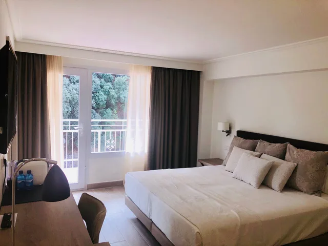 غرفة بسرير مزدوج بإطلالة على الحديقة، Hotel Bordoy Continental Valldemossa 2/2