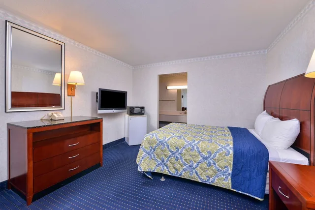 غرفة بسرير كوين، Americas Best Value Inn Decatur In 1/9