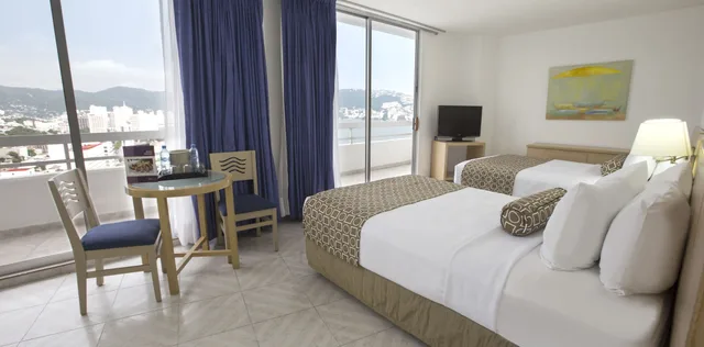 Junior Suite, 2 Double Beds, Partial Ocean View, Balcony, HS Hotsson Smart Acapulco 7/10