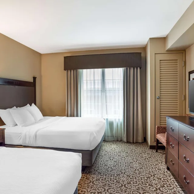 جناح بسرير كوين بغرفتين مع أريكة، Best Western Plus Intercourse Village Inn & Suites 4/10