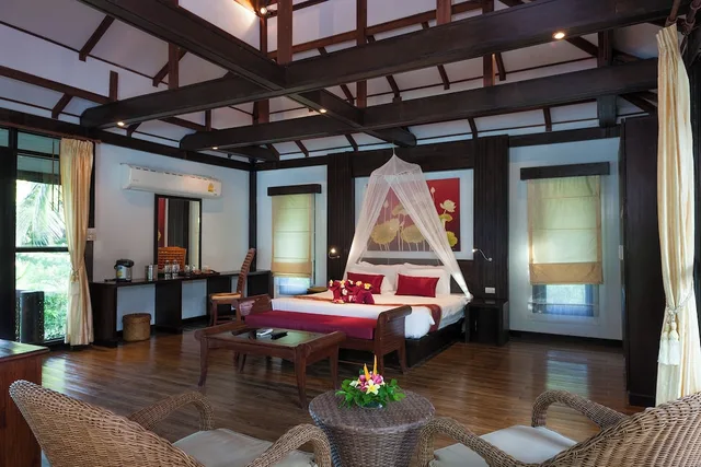 2 Bedrooms, Pool, Villa, Double and Twin Beds, Phi Phi Natural Resort 3/4