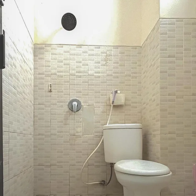 غرفة قياسية بسرير مزدوج، OYO 3802 Wisma Cahaya Abadi 3/3