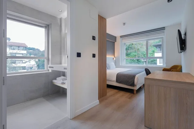غرفة بسرير كينج، Hotel Distrito Oeste 2/4