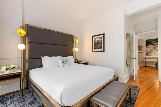 جناح بسرير كينج، Hotel Gibbs Downtown San Antonio Riverwalk 2/2