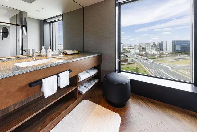 Junior Suite, Single, Multiple Beds, Airport View، Hotel Metropolitan Tokyo Haneda 4/4
