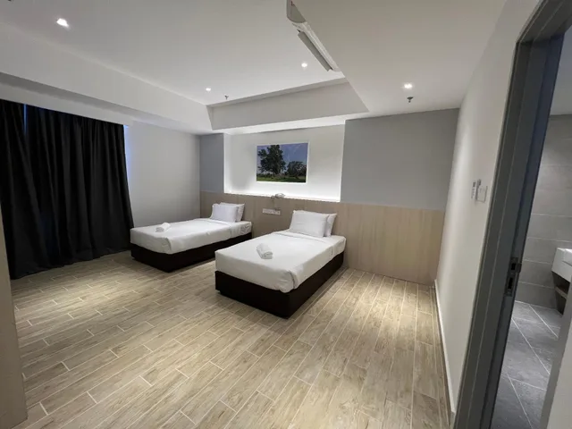 Room, 4 Beds, Twin Beds, Amverton Cove Golf and Island Resort 1/1