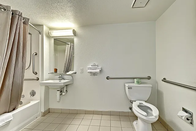 غرفة ديلوكس رباعية، Motel6 Glenview, IL - Chicago North 8/10