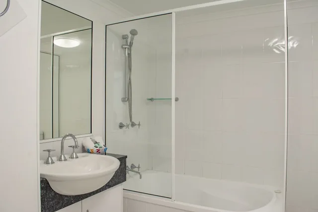 شقة سوبيريور بإطلالة على البحر بغرفتي نوم، Beachfront Apartments On Trinity Beach 3/4
