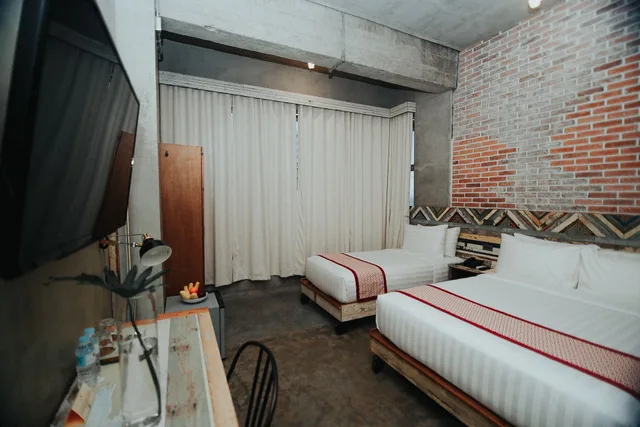 Standard, Twin Beds, The Bricks Hotel 1/4