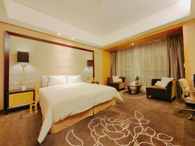 غرفة قياسية بسرير كينج لذوي الإعاقة، CROWNE PLAZA YICHANG 3/5
