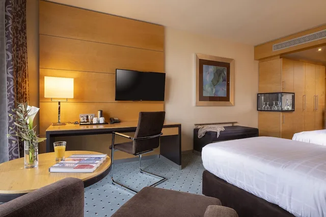 غرفة كلاسيكية بسريرين منفصلين، Maritim Hotel Dusseldorf 6/9