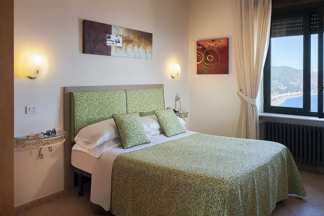 Standard, Queen Bed, Sea View, Hotel La Pensione Svizzera 3/10