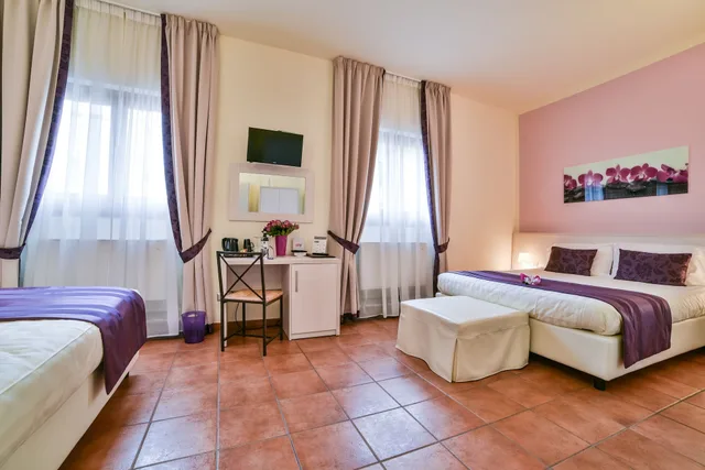 1 Bedroom, Basic, Quadruple, 3 Beds, Hotel Bella Firenze 2/7