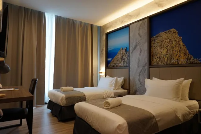 Super, Mountain, Twin Beds، Hotel 17 1/2