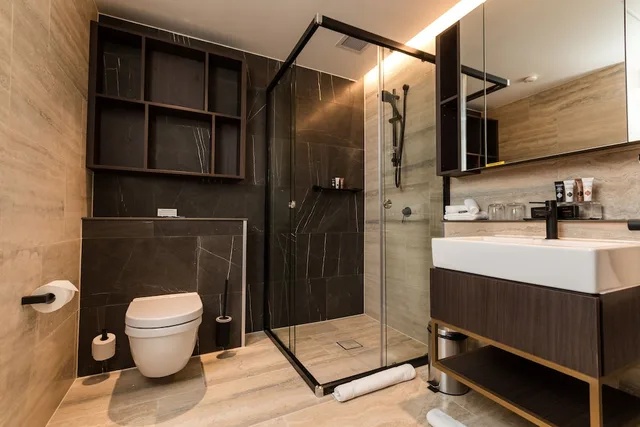 جناح ديلوكس بسرير كينج بشرفة بغرفة نوم واحدة، The Branksome Hotel & Residences 2/2