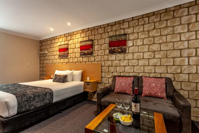 غرفة بسرير كينج لذوي الإعاقة، Great Divide Motor Inn 3/4