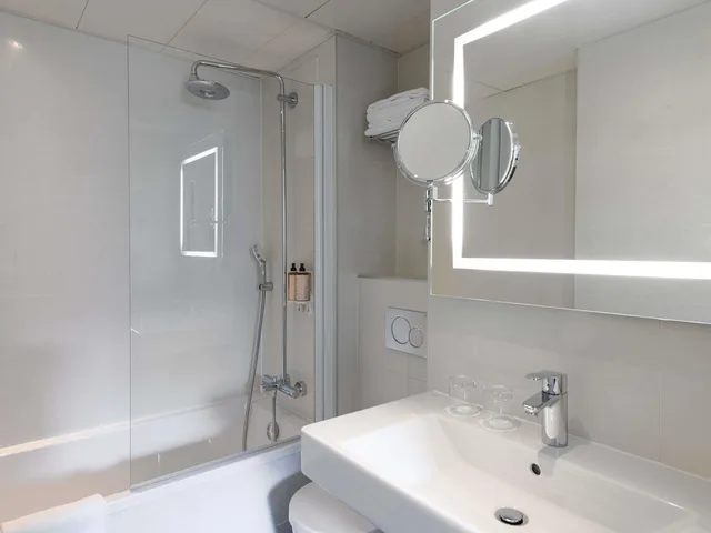 غرفة بريفيليج بسرير كوين، Mercure Paris Raspail Montparnasse 8/10