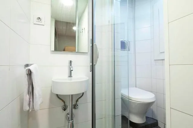 غرفة قياسية بسرير مزدوج، Hostal DingDong Putxet 6/9