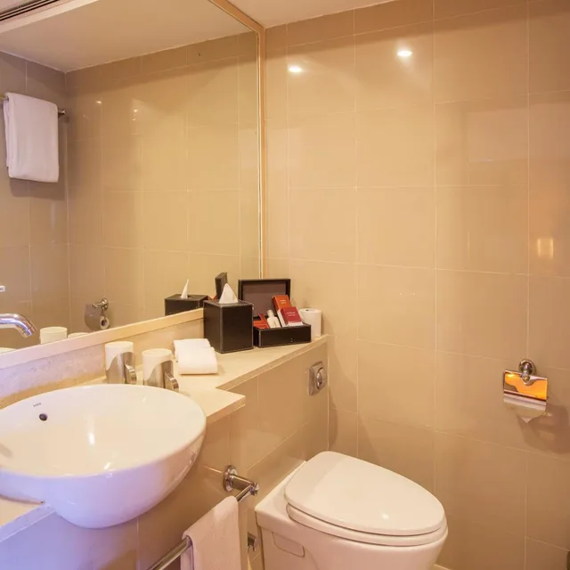 1 Bedroom, Superior, Suite, Oakwood Residence Naylor Road Pune 4/5
