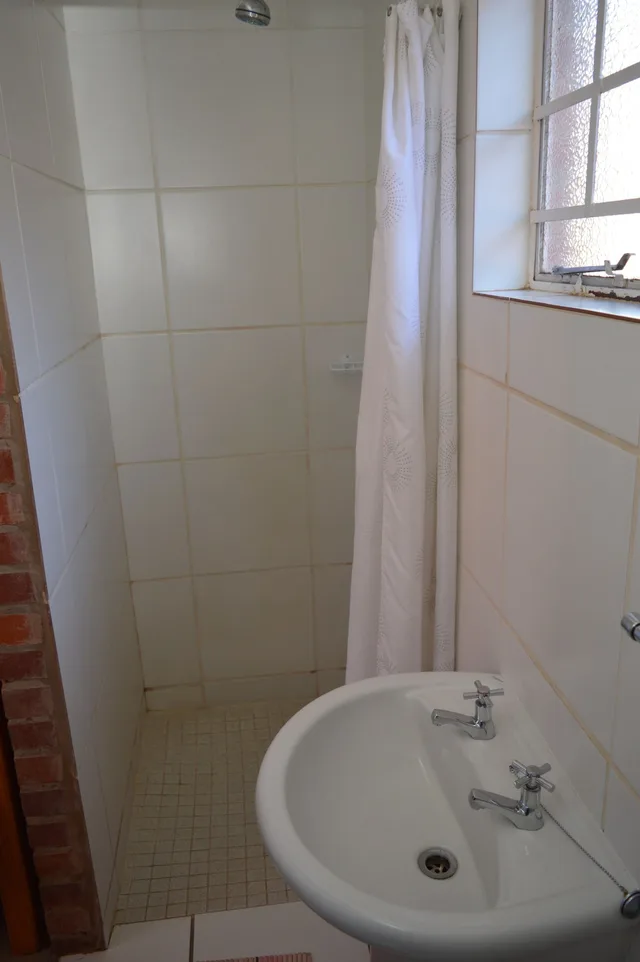 غرفة اقتصادية بسريرين منفصلين، Village Lodge Harrismith 2/2