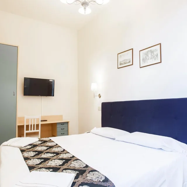 غرفة قياسية مفردة، Hotel St James 1/2