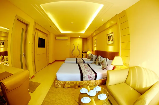 Deluxe, Twin Beds, Holiday One Hotel 2/6