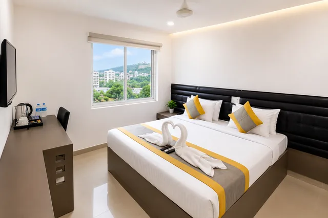 Family, 2 Double Beds, Falcons Nest La Riviera 1/3
