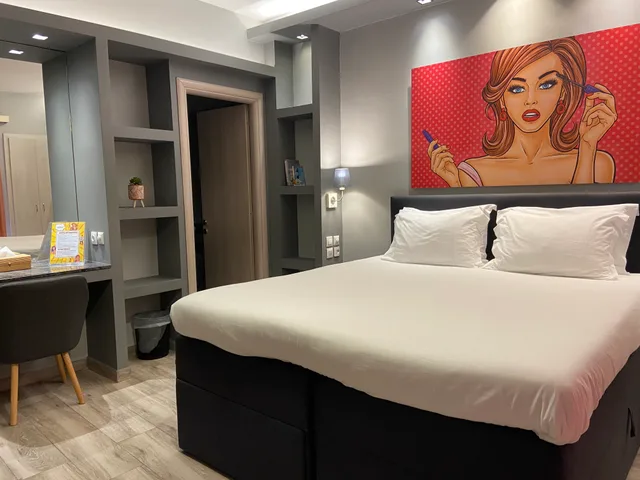 غرفة بسرير مزدوج بإطلالة، Connect Studios & Apartments 1/9
