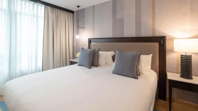 غرفة بسرير كينج بشرفة، Hyatt Regency Hesperia Madrid 1/3