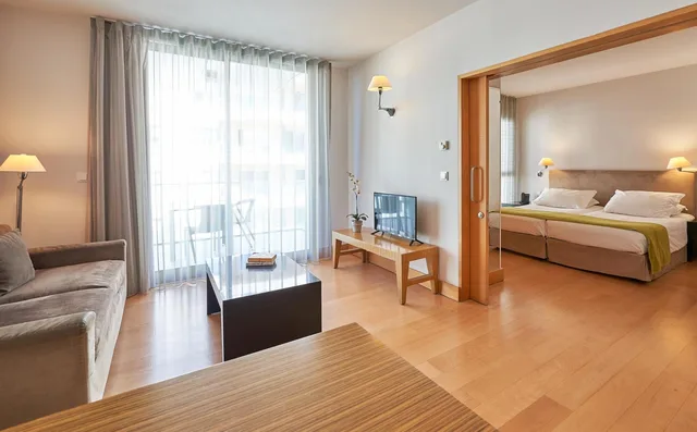 Premium Apartment Side Sea View 2+2، Hotel Golden Residence Madeira 2/3