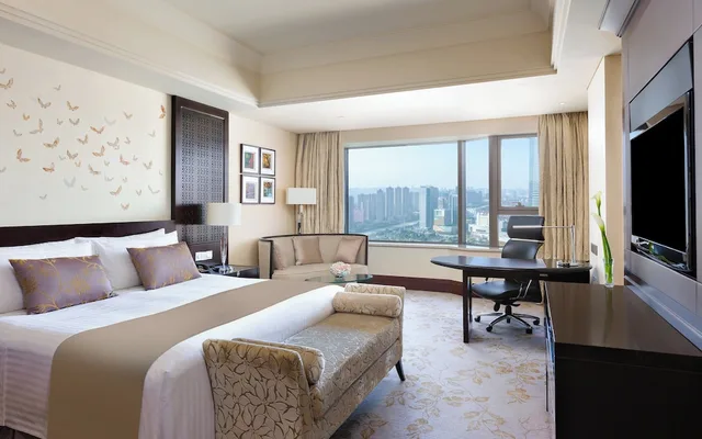غرفة كلاسيكية بسرير كينج بإطلالة على المدينة، INTERCONTINENTAL WUXI 3/4