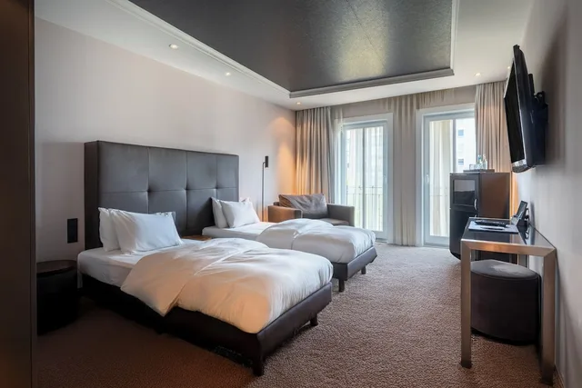 Design, King Bed، NEW BERLIN HOTEL 1/7