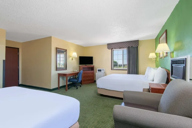 غرفة بسريرين كينج، Days Inn By Wyndham Great Bend 3/4
