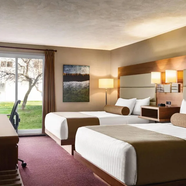 Room, Quadruple, 2 Queen Beds, Atlantic Host 6/10