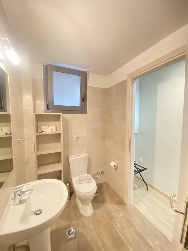 جناح فاخر بسرير كينج بإطلالة على المدينة مع أريكة، Tins Hotel City 8/9