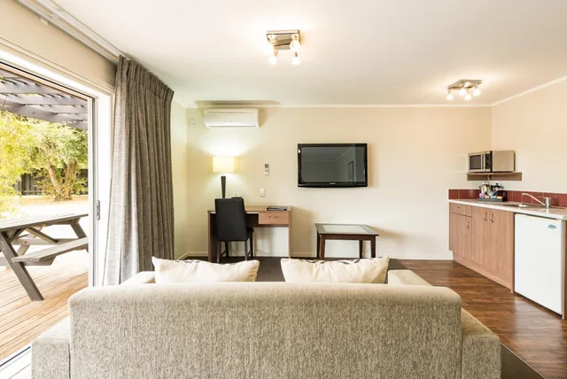 1 Bedroom, Garden, Family، Suncourt Hotel 5/8