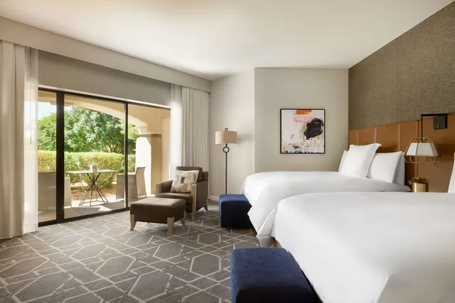 Fairmont, 2 Queen Beds, Partial View, Balcony or Patio، Fairmont Scottsdale Princess 2/4